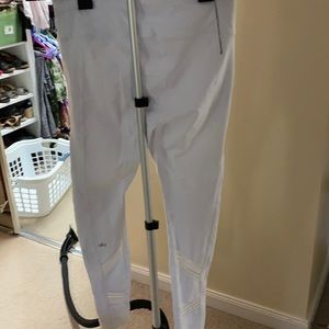 Ali white leggings hardly warn